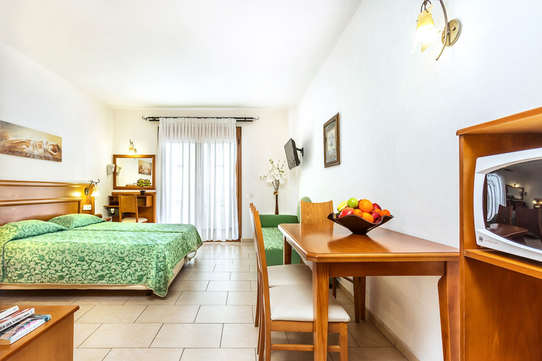 Bedroom 4, Nereides Hotel, Central Macedonia