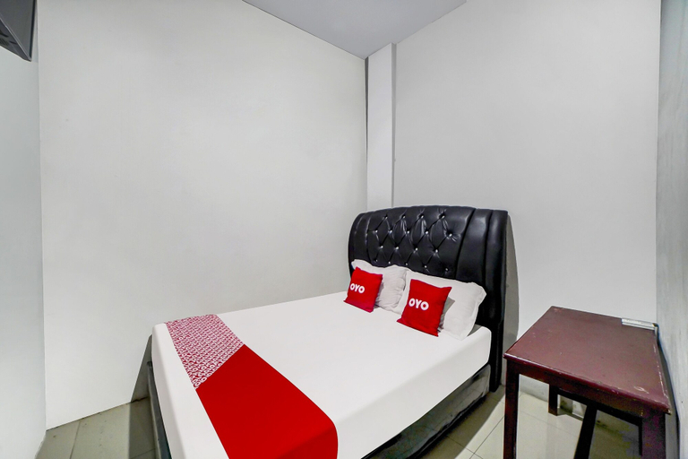 Bedroom 2, Hotel O Brayan Guest House, Medan