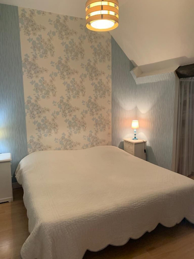 Bedroom 4, Gîtes de Montvaltin, Saône-et-Loire