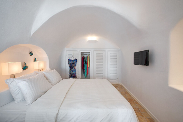 Bedroom 3, Ananda Suites, South Aegean