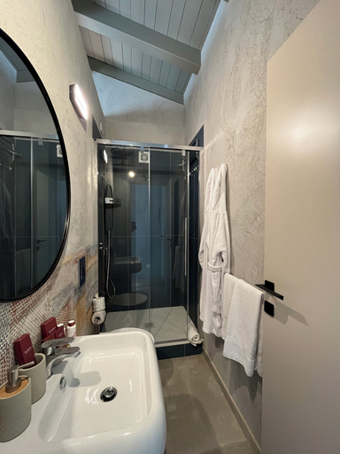 Bathroom 5, Terreforti Luxury Village, Agrigento
