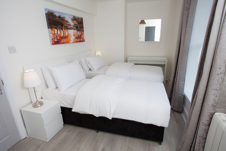 Bedroom 3, Temple Bar Wellington Quay Apartments, Dublin