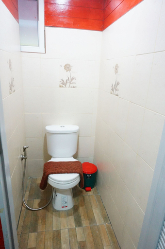 Bathroom 4, Ruenthai Boutique, Phuket Island