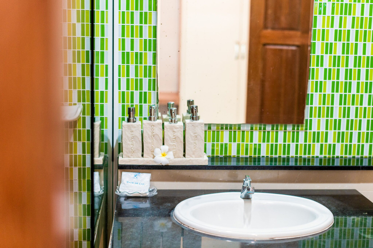 Bathroom 4, Phi Phi Anita Resort, Mueang Krabi