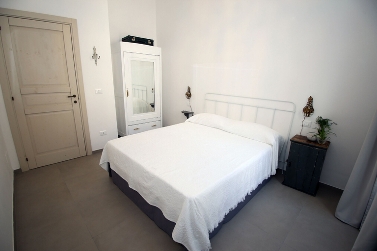 Bedroom 2, Don Alfredo, Taranto