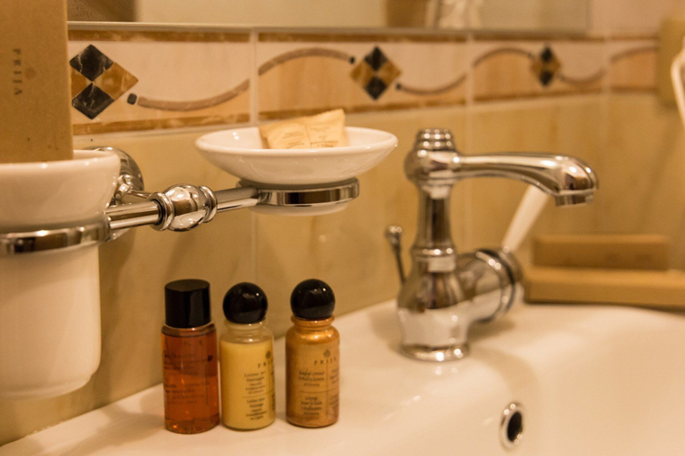 Bathroom 4, Elia Hotel, Salerno