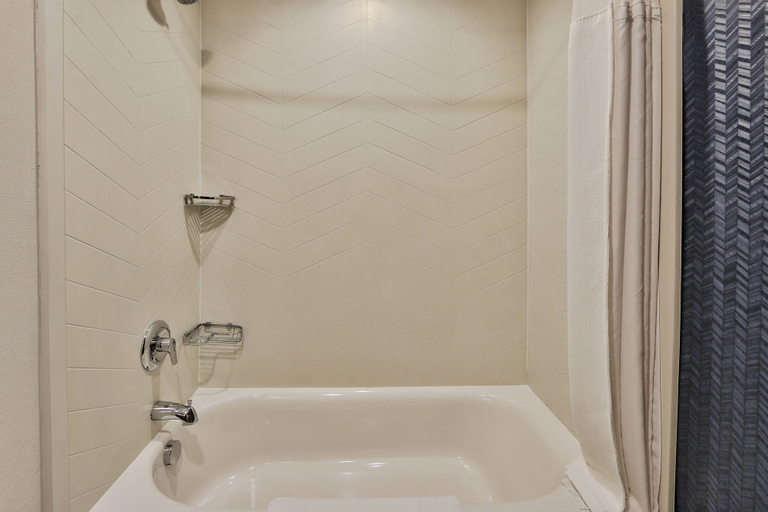Bathroom 5, Fairfield Inn & Suites by Marriott Albuquerque North, Bernalillo
