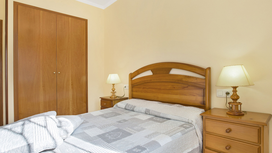 Bedroom 3, Apartment Port 53, Girona