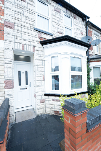 Exterior & Views, Franklin Lodge, Reading