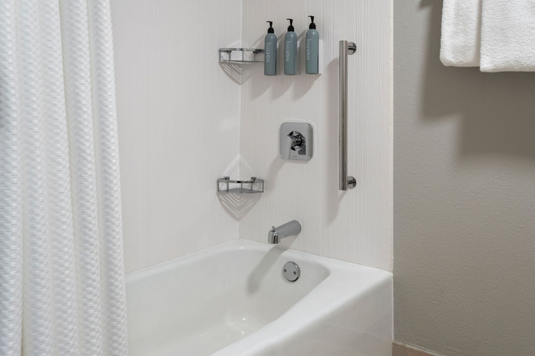 Bathroom 3, Courtyard by Marriott Baltimore Hunt Valley, Baltimore
