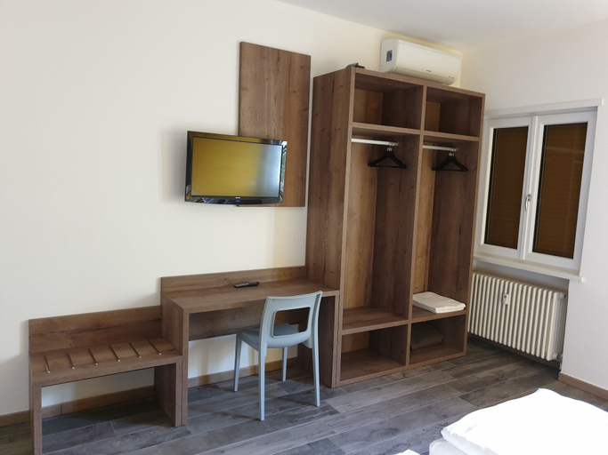 Bedroom 2, Ariston Apartment, Bolzano