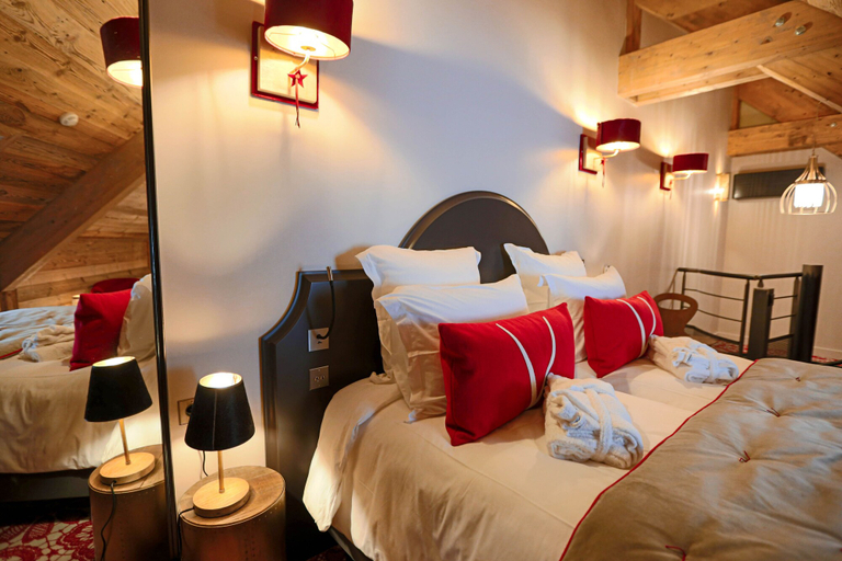 Bedroom 3, Hotel V de Vaujany, Isère