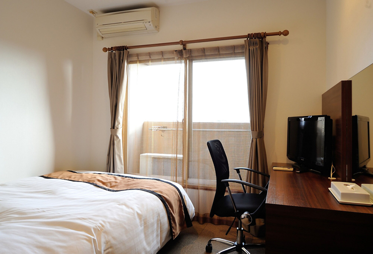 Bedroom 3, Business Inn Umesaki, Nagasu