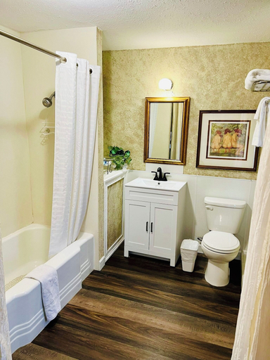 Bathroom 4, Sage N Sand Motel, Grant