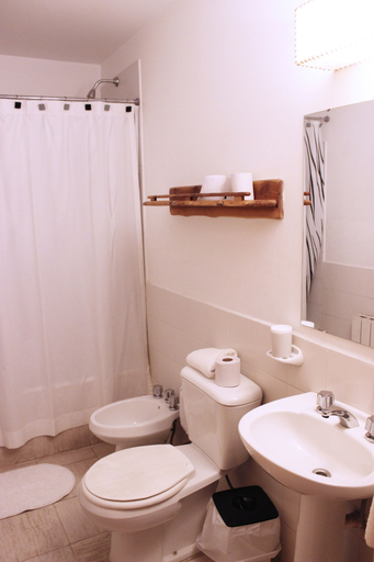 Bathroom 4, Complejo Base 41, Bariloche