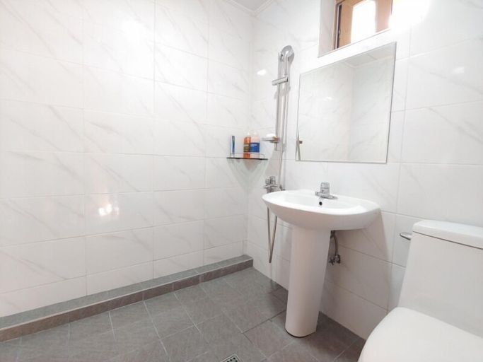 Bathroom 3, Jejuhanibaram, Jeju
