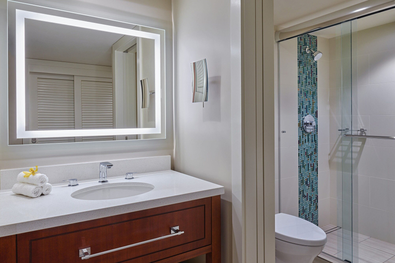 Bathroom 5, Sheraton Kauai Resort Villas, Kauai