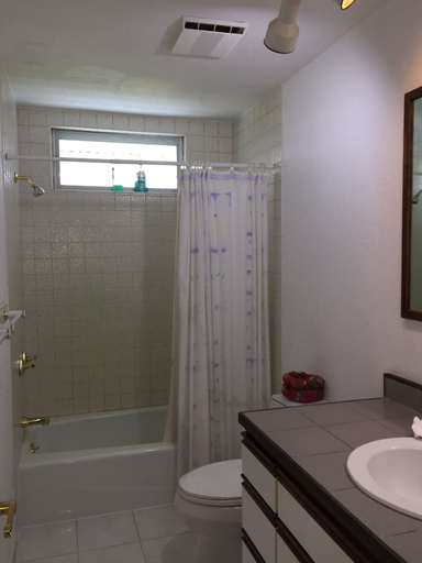 Bathroom 3, Lava Tree Tropic Inn, Hawaii