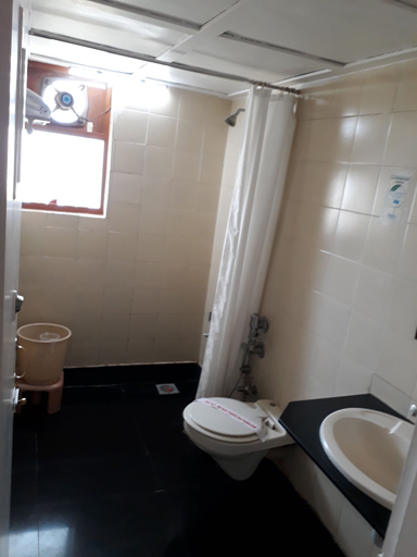 Bathroom 5, Hotel Vrishali Executive Kolhapur, Kolhapur