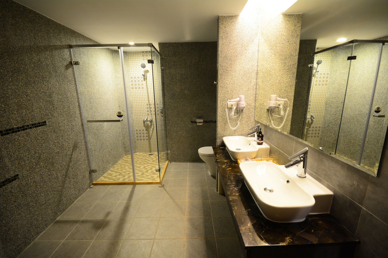 Bathroom 4, HOYA Resort Hotel Kaohsiung, Kaohsiung