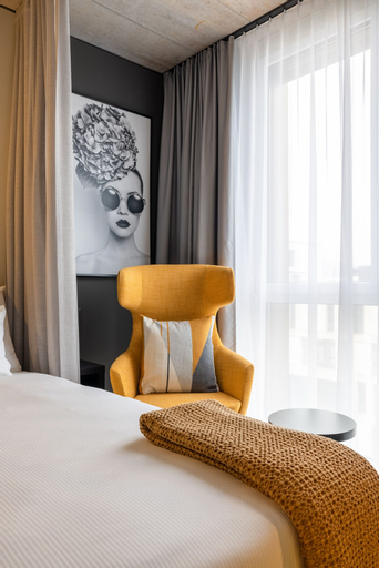 Bedroom 13