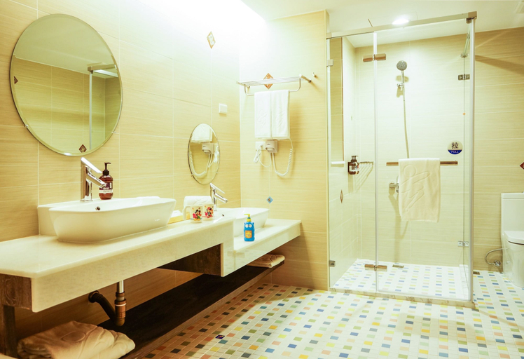Bathroom 4, HOYA Resort Hotel Kaohsiung, Kaohsiung