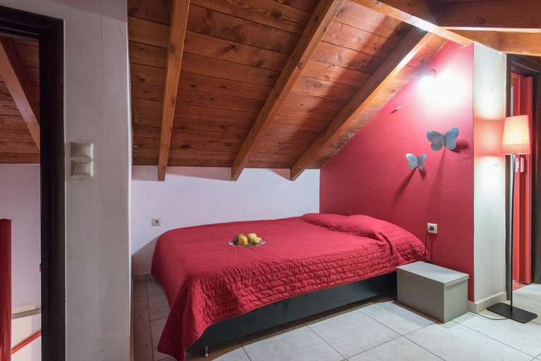 Others 3, Thomis Beach Family Home Near the Sea, Crete