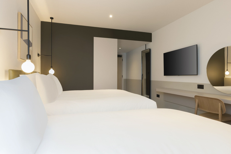 Bedroom 5, Leonardo Hotel Manchester Piccadilly, Manchester
