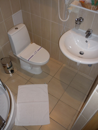 Bathroom 3, Seasons SPA Boutique Hotel, Holosiïvs'kyi