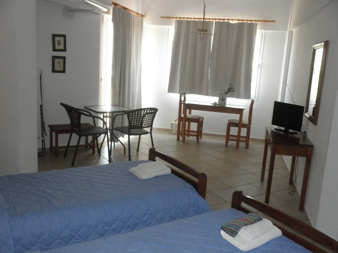 Bedroom 3, Anthemis Apartment, Crete
