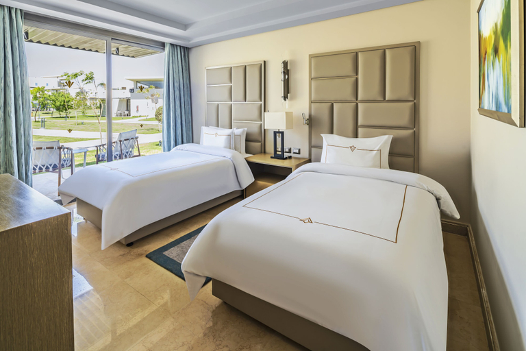 Bedroom 3, Rixos Premium Magawish Suites and Villas, Al-Ghurdaqah