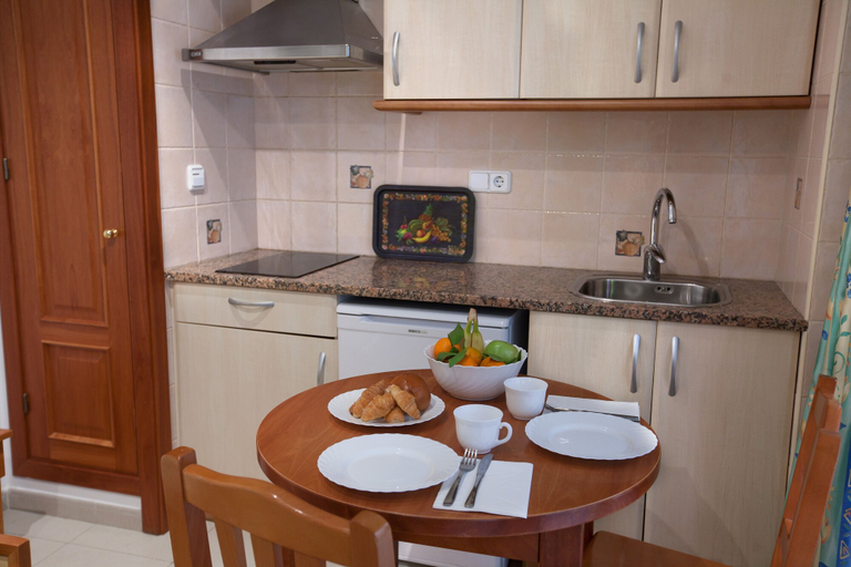 Others 4, Apartamentos Royal, Girona