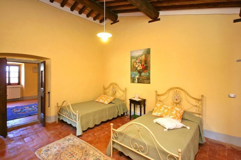 Bedroom 3, Villa Poggiolino, Arezzo