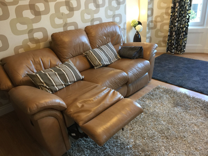 Others 3, Great location 1 Bedroom Scotstoun Flat, Glasgow