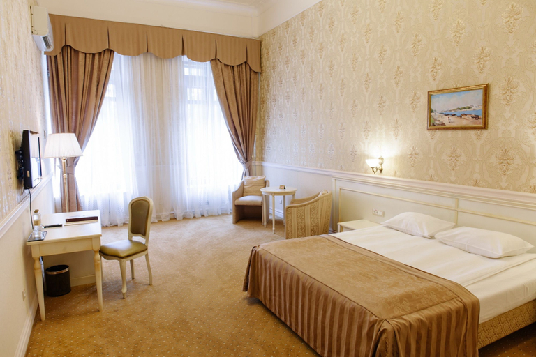 Bedroom 3, Londonskaya Hotel, Odes'ka