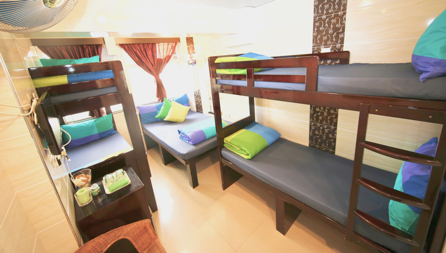 Bedroom 12
