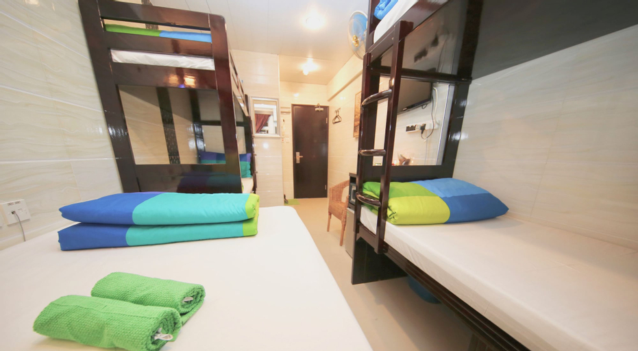 Bedroom 18