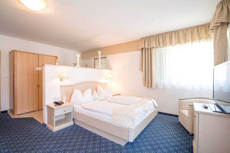 Bedroom 2, Hotel Villa Groff, Bolzano