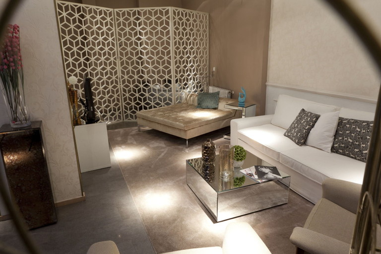Others 5, AB Design Suites, Madrid