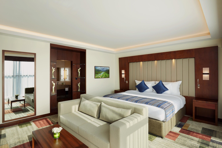 Bedroom 4, Royal Tulip Muscat, Bausher