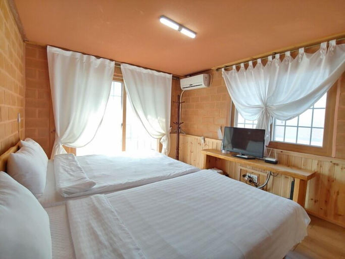 Bedroom 2, Jejuhanibaram, Jeju