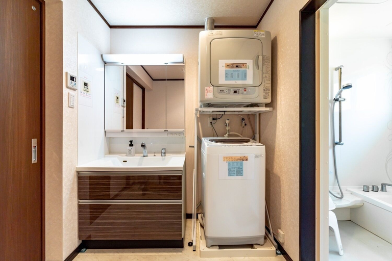 Bathroom 3, LiB PLUS Villa NAGO, Nago