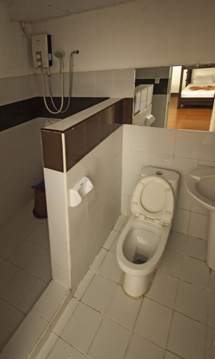 Bathroom 4, Pagudpud Rinnovati Beach Resort, Pagudpud
