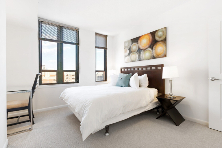 Bedroom 2, Global Luxury Suites at The Convention Center, Washington D.C.