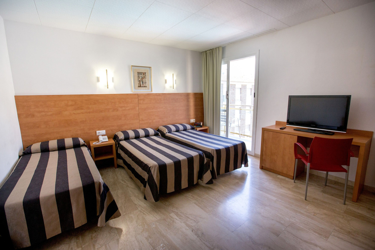 Bedroom 3, Cleopatra Spa Hotel, Girona