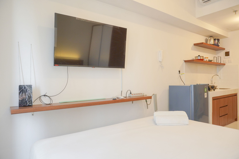 Bedroom 3, Simply Look Studio Tokyo Riverside PIK 2 Apartment By Travelio, Tangerang
