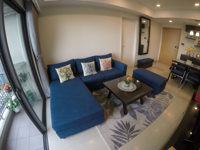 Riverfront Osis Resort Balcony, District 2