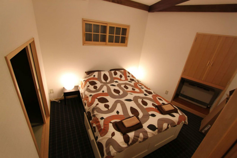 Bedroom 2, Nozawa Cottage, Nozawaonsen