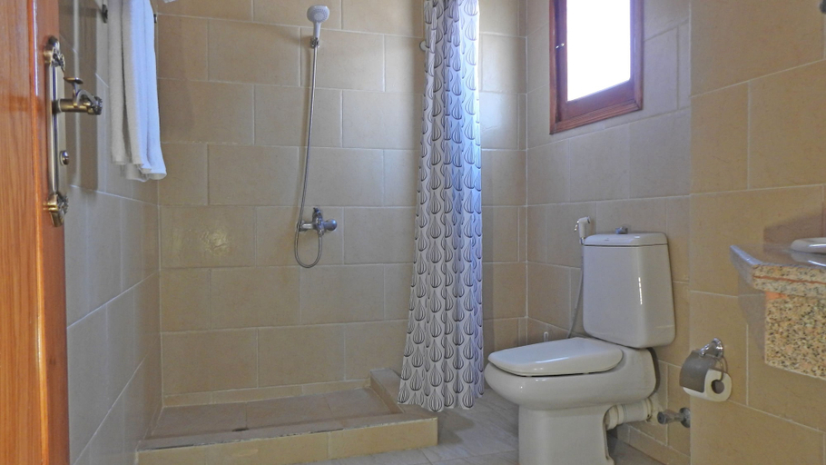 Bathroom 5, Thebes Hotel Luxor, Luxor