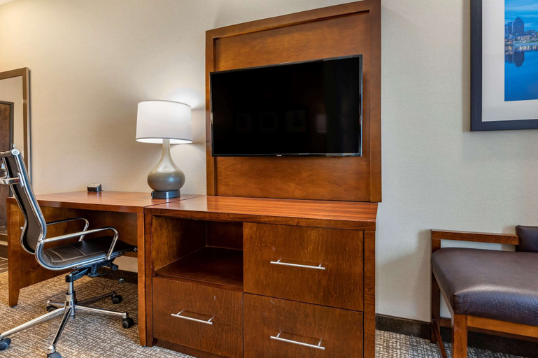 Others 5, Comfort Suites Columbus Airport, Franklin